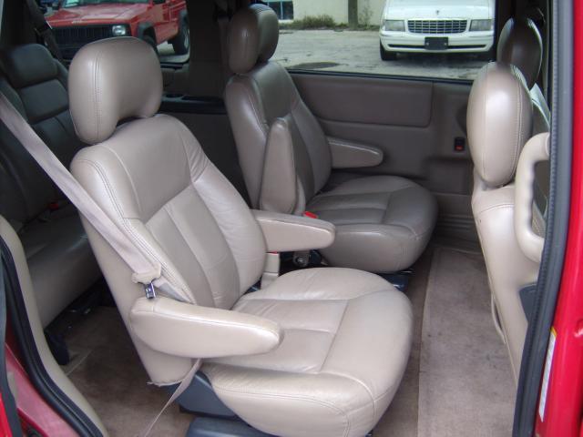 1998 Oldsmobile Silhouette GS 43