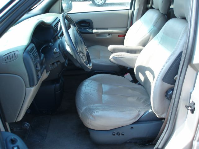 1998 Oldsmobile Silhouette GS 43