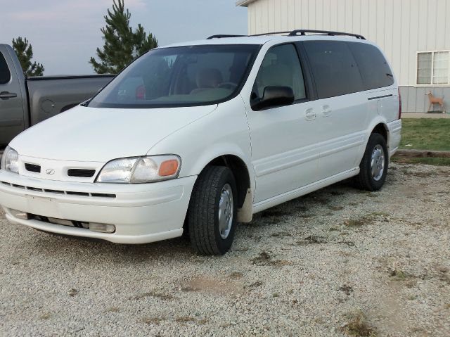 1998 Oldsmobile Silhouette GS 43