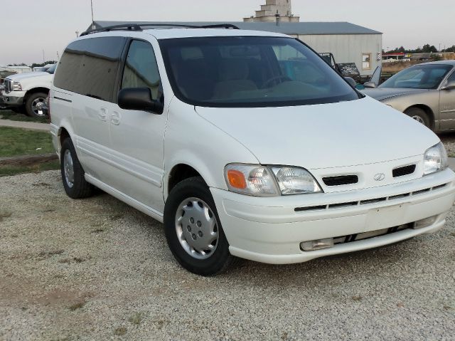 1998 Oldsmobile Silhouette GS 43