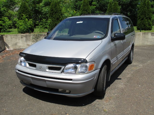 2000 Oldsmobile Silhouette S Sedan