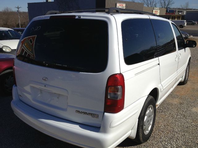 2000 Oldsmobile Silhouette S Sedan