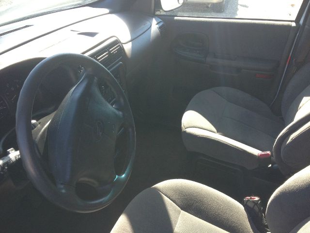 2000 Oldsmobile Silhouette S Sedan