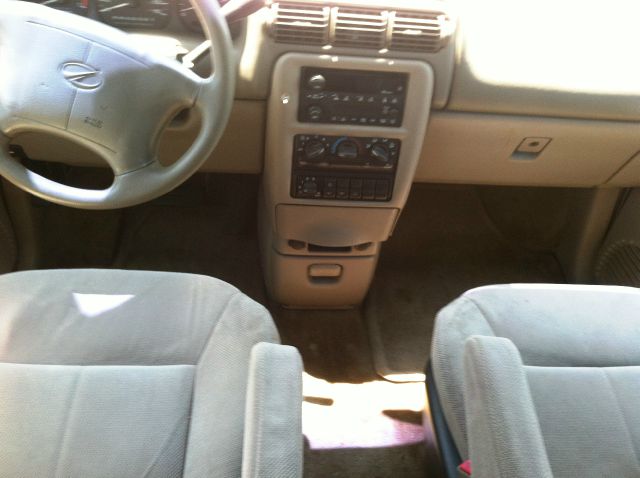 2001 Oldsmobile Silhouette S Sedan