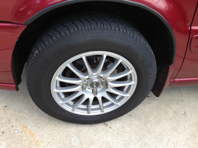 2002 Oldsmobile Silhouette EXL 7 Passenger AWD