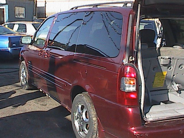 2002 Oldsmobile Silhouette EXL 7 Passenger AWD
