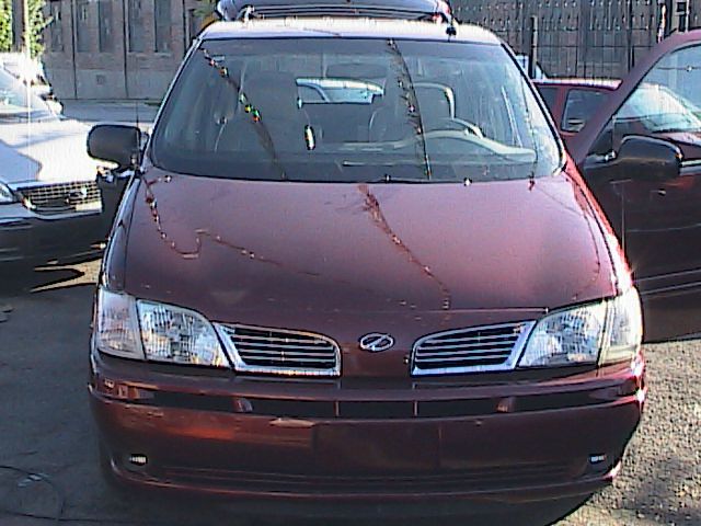 2002 Oldsmobile Silhouette EXL 7 Passenger AWD