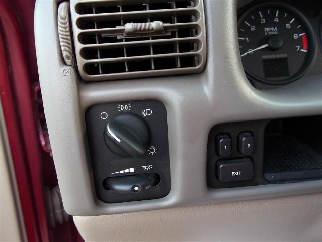 2002 Oldsmobile Silhouette EXL 7 Passenger AWD