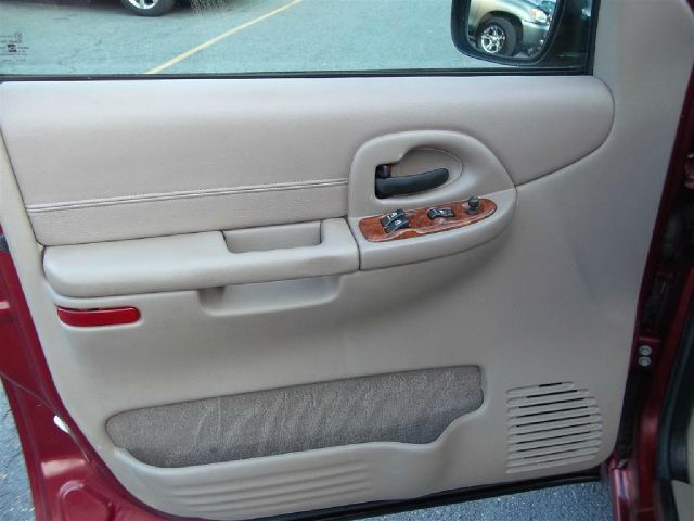 2002 Oldsmobile Silhouette EXL 7 Passenger AWD