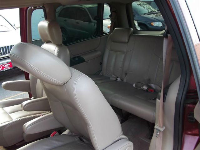 2002 Oldsmobile Silhouette EXL 7 Passenger AWD