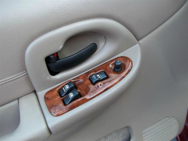 2002 Oldsmobile Silhouette EXL 7 Passenger AWD