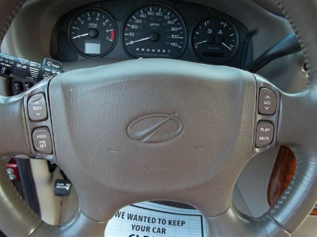 2002 Oldsmobile Silhouette EXL 7 Passenger AWD