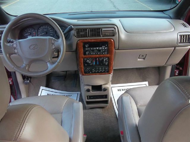 2002 Oldsmobile Silhouette EXL 7 Passenger AWD