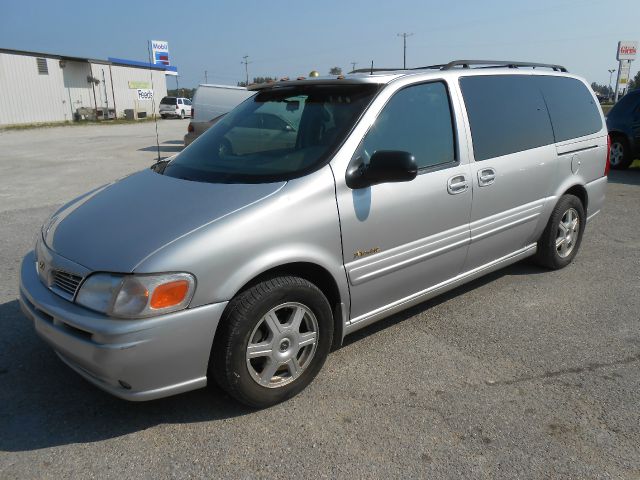 2002 Oldsmobile Silhouette Suede Interior, Chrome Wheels