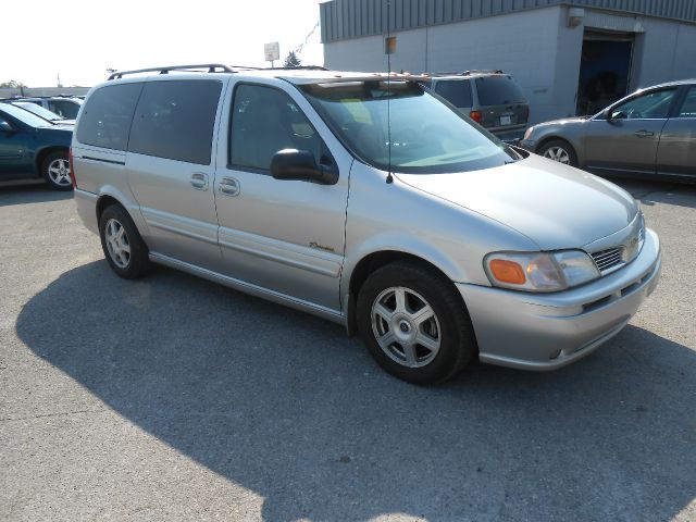 2002 Oldsmobile Silhouette Suede Interior, Chrome Wheels