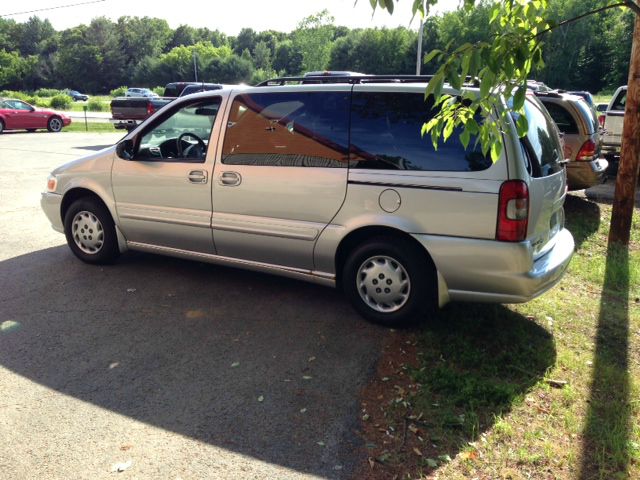 2002 Oldsmobile Silhouette S Sedan