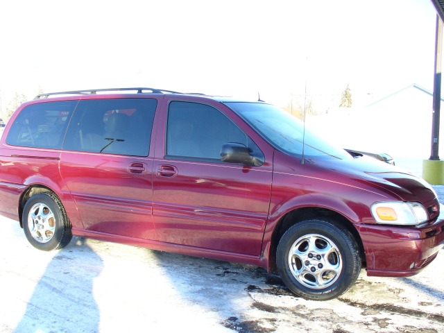 2003 Oldsmobile Silhouette S Sedan