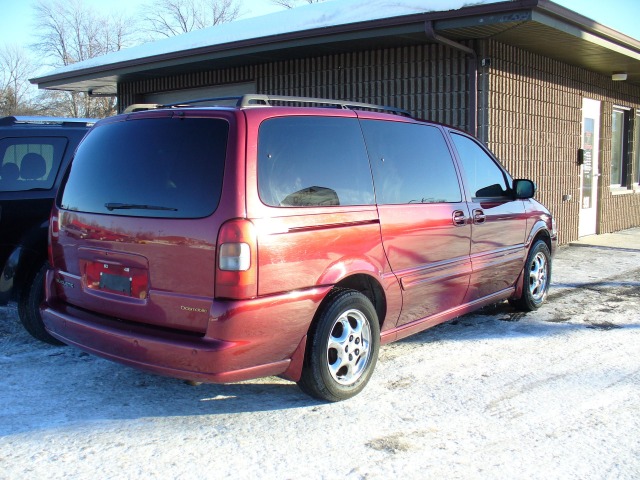 2003 Oldsmobile Silhouette S Sedan