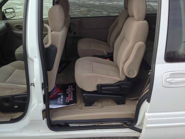 2003 Oldsmobile Silhouette S Sedan