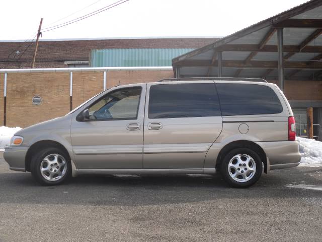 2003 Oldsmobile Silhouette S Sedan