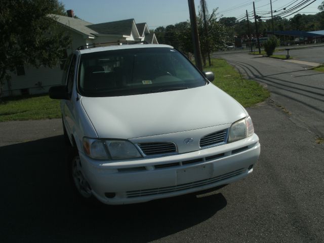 2003 Oldsmobile Silhouette S Sedan