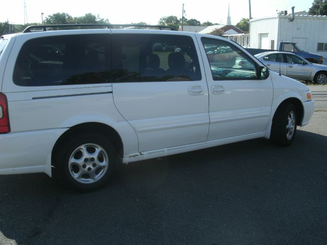 2003 Oldsmobile Silhouette S Sedan