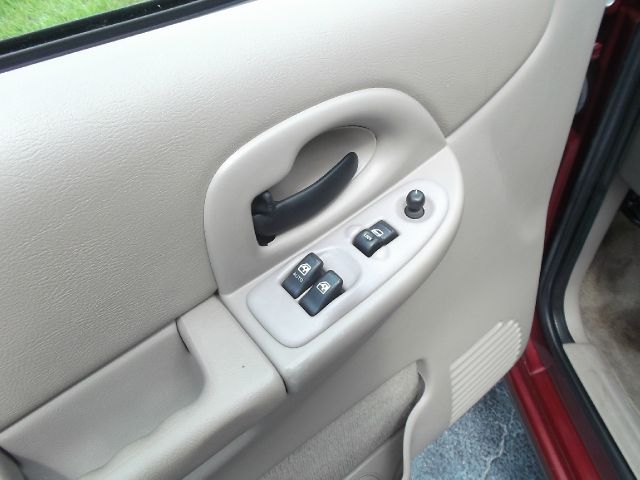 2003 Oldsmobile Silhouette S Sedan