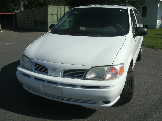 2003 Oldsmobile Silhouette S Sedan