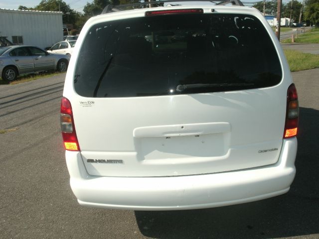 2003 Oldsmobile Silhouette S Sedan