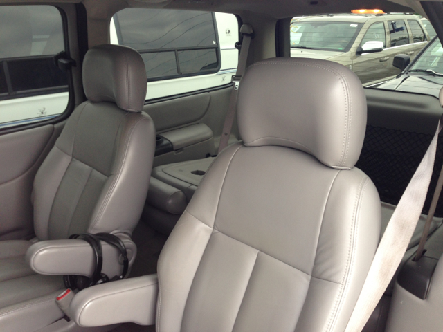 2004 Oldsmobile Silhouette EXL 7 Passenger AWD