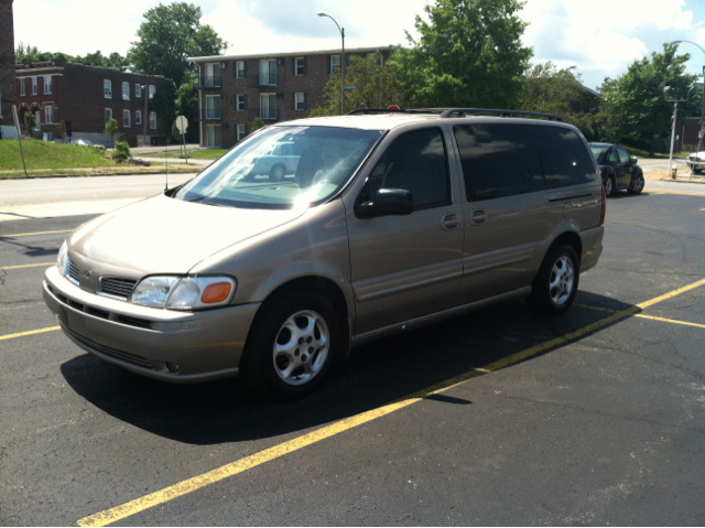 2004 Oldsmobile Silhouette S Sedan