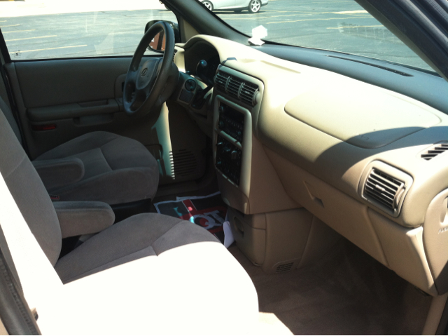 2004 Oldsmobile Silhouette S Sedan