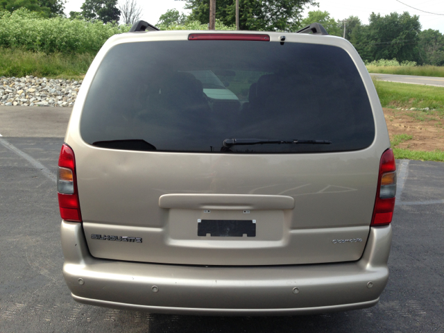 2004 Oldsmobile Silhouette S Sedan