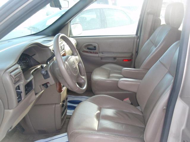 2004 Oldsmobile Silhouette EXL 7 Passenger AWD