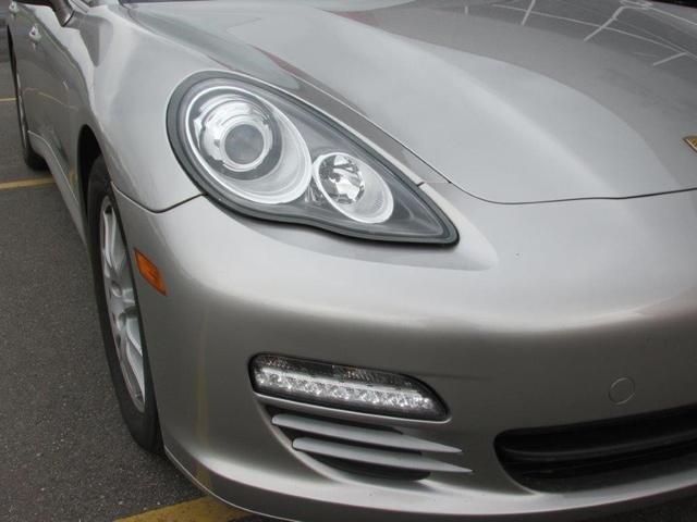 2011 Porsche Panamera Base