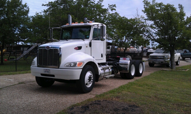 2010 Peterbilt 338 Unknown