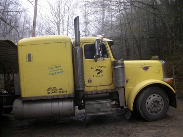1987 Peterbilt 378shorthood Unknown