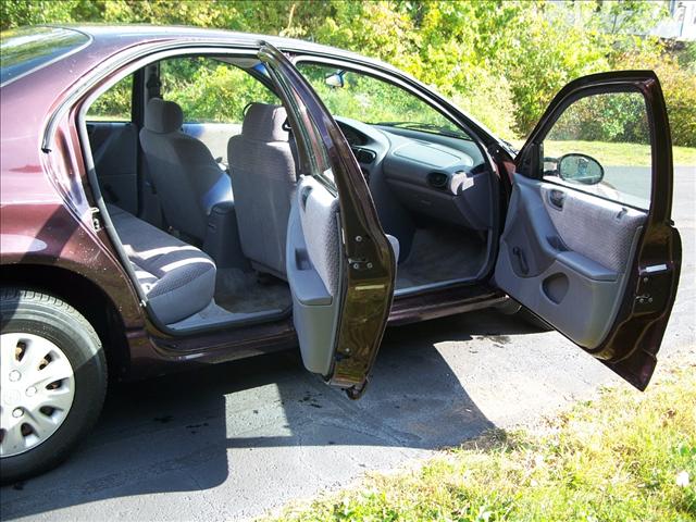 1997 Plymouth Breeze Base