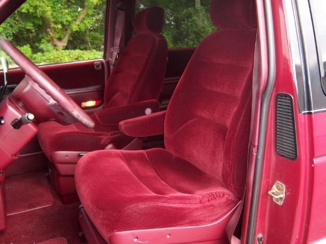 1992 Plymouth Grand Voyager Unknown