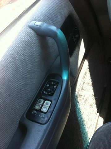 1993 Plymouth Grand Voyager Unknown