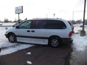 1996 Plymouth Grand Voyager SE