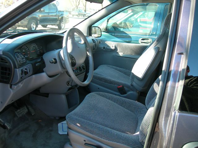 1996 Plymouth Grand Voyager Unknown