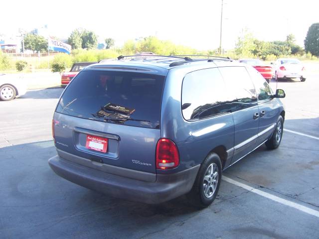 1996 Plymouth Grand Voyager SE