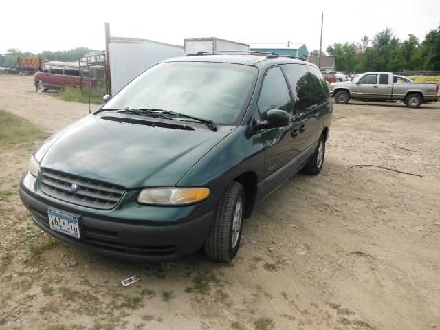 1997 Plymouth Grand Voyager SE