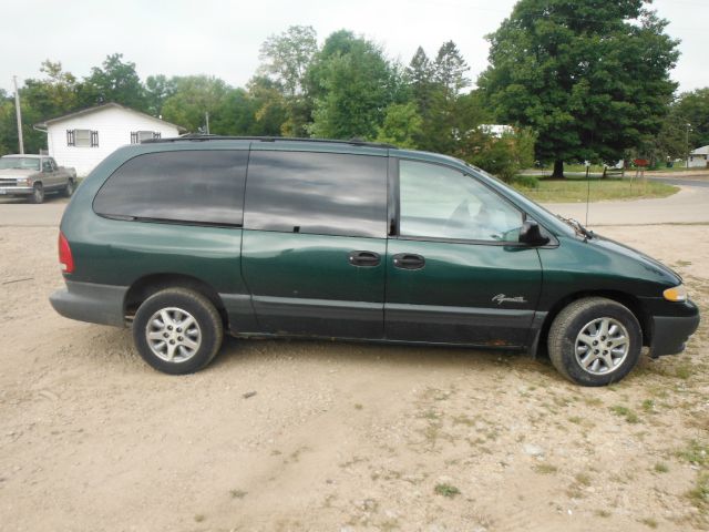 1997 Plymouth Grand Voyager SE