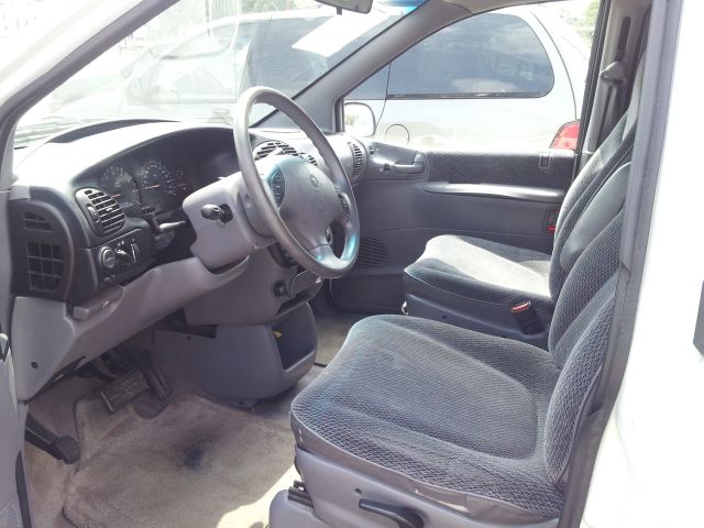 1997 Plymouth Grand Voyager Lariat 4D Crew Cab Truck