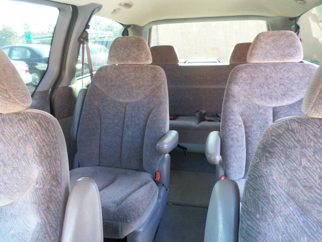 1998 Plymouth Grand Voyager Unknown