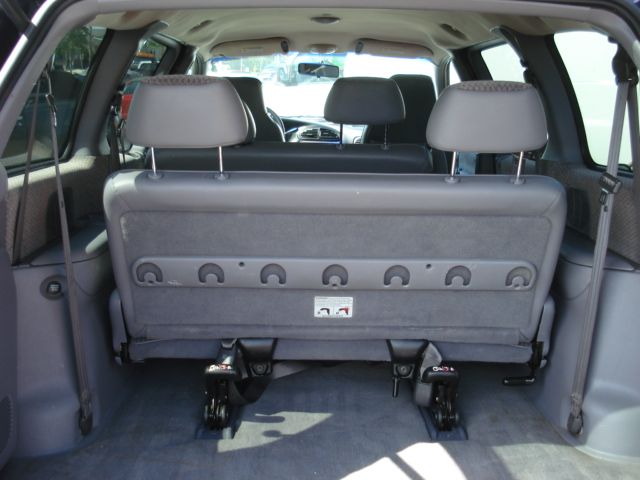 1998 Plymouth Grand Voyager SE