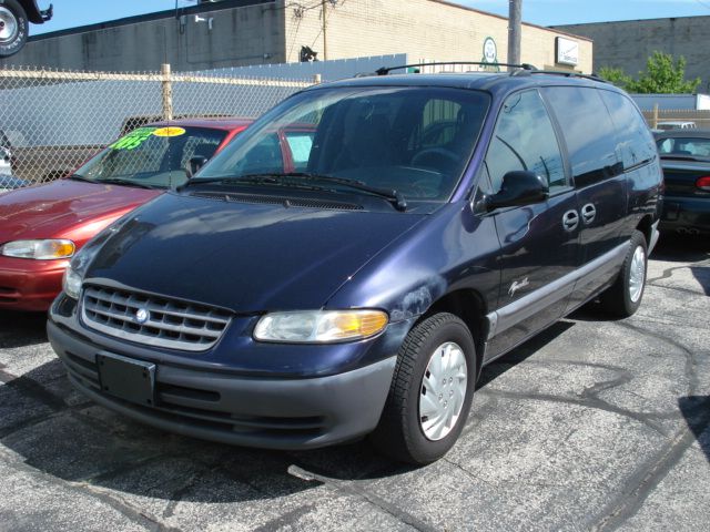1998 Plymouth Grand Voyager SE