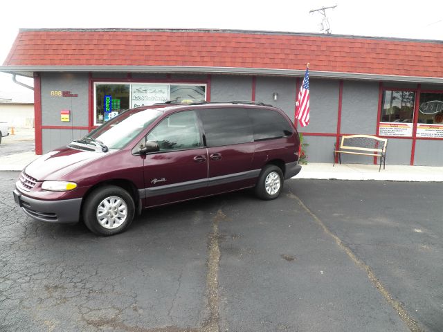 1999 Plymouth Grand Voyager SE